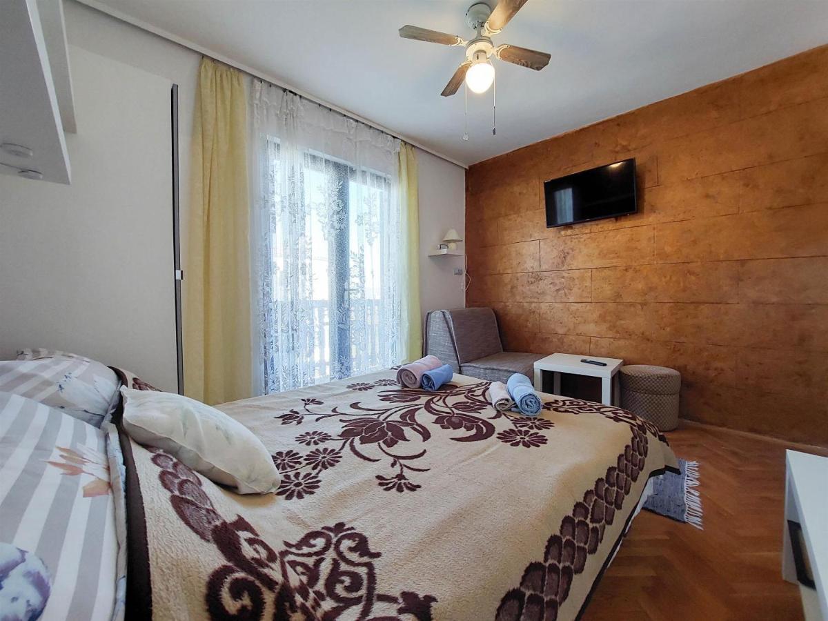Apartment And Room Marica 普纳特 外观 照片